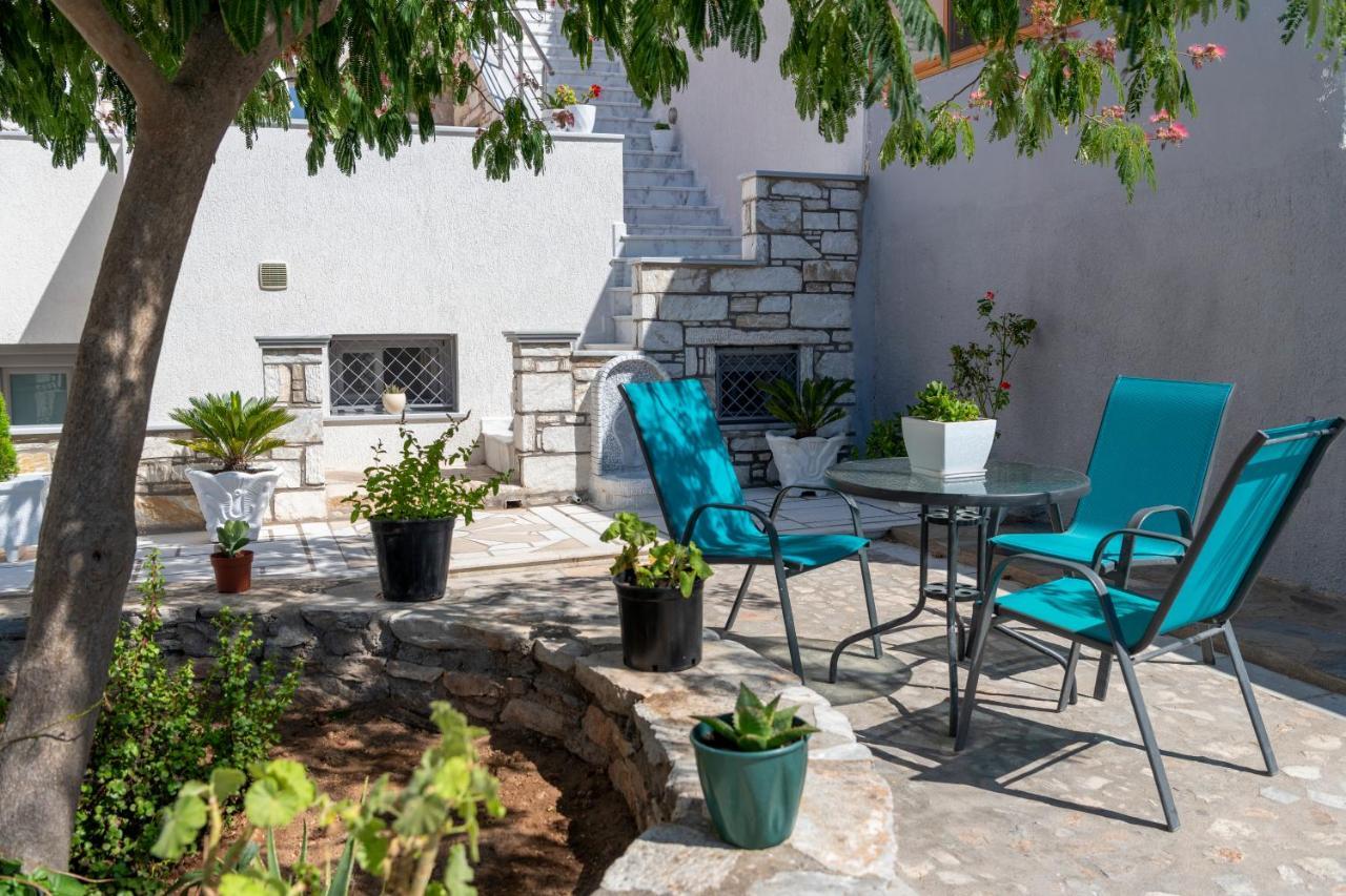 Takis Guesthouse- Laoura-Hermoupolis Buitenkant foto