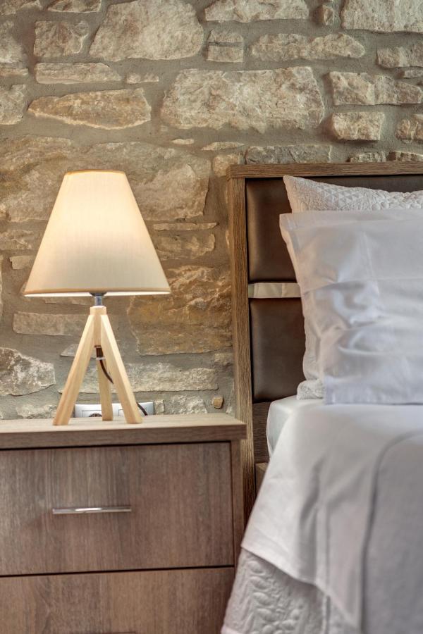 Takis Guesthouse- Laoura-Hermoupolis Buitenkant foto